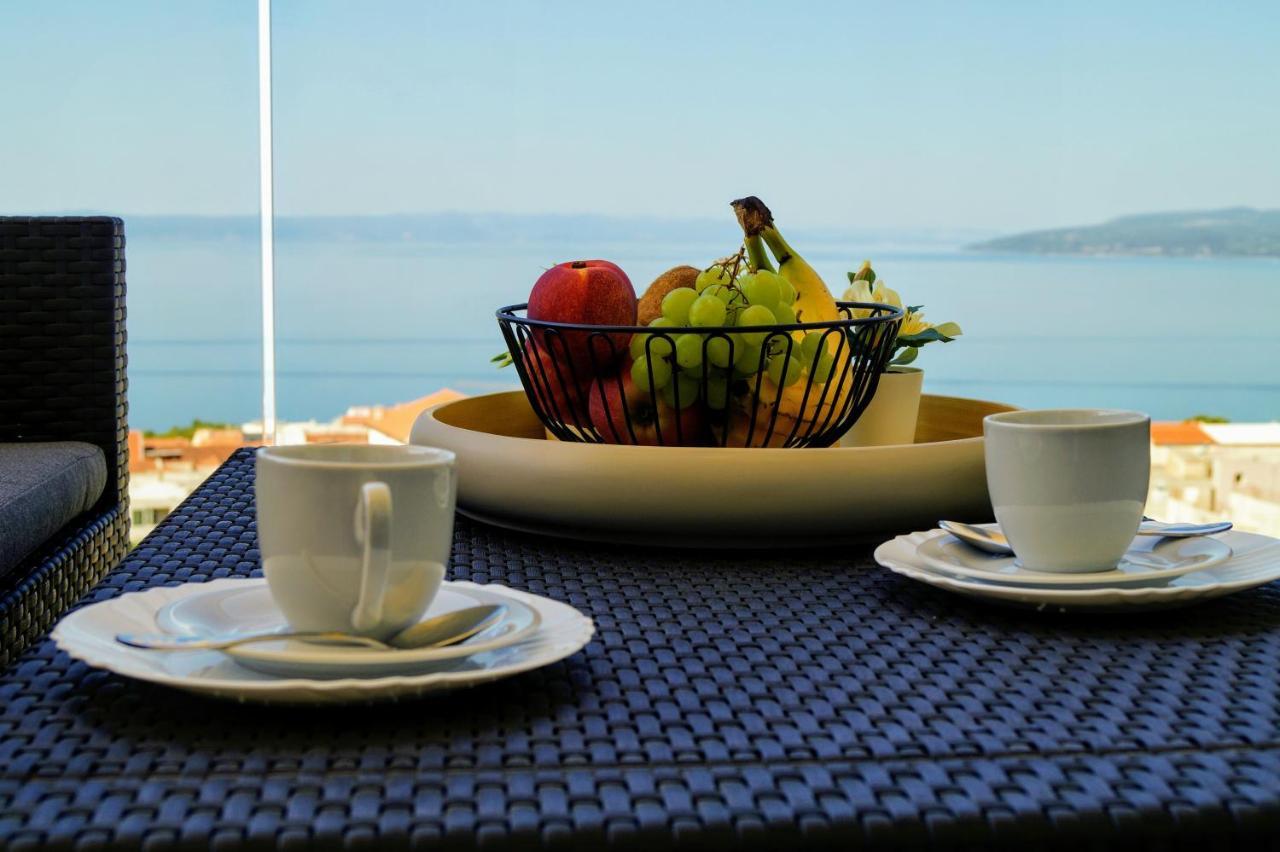 Apartment Ivona With Beautiful Seaview Makarska Esterno foto