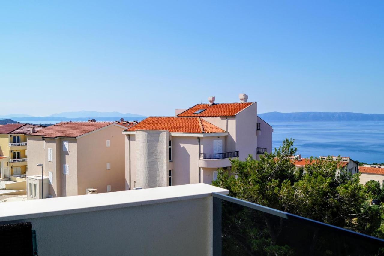 Apartment Ivona With Beautiful Seaview Makarska Esterno foto