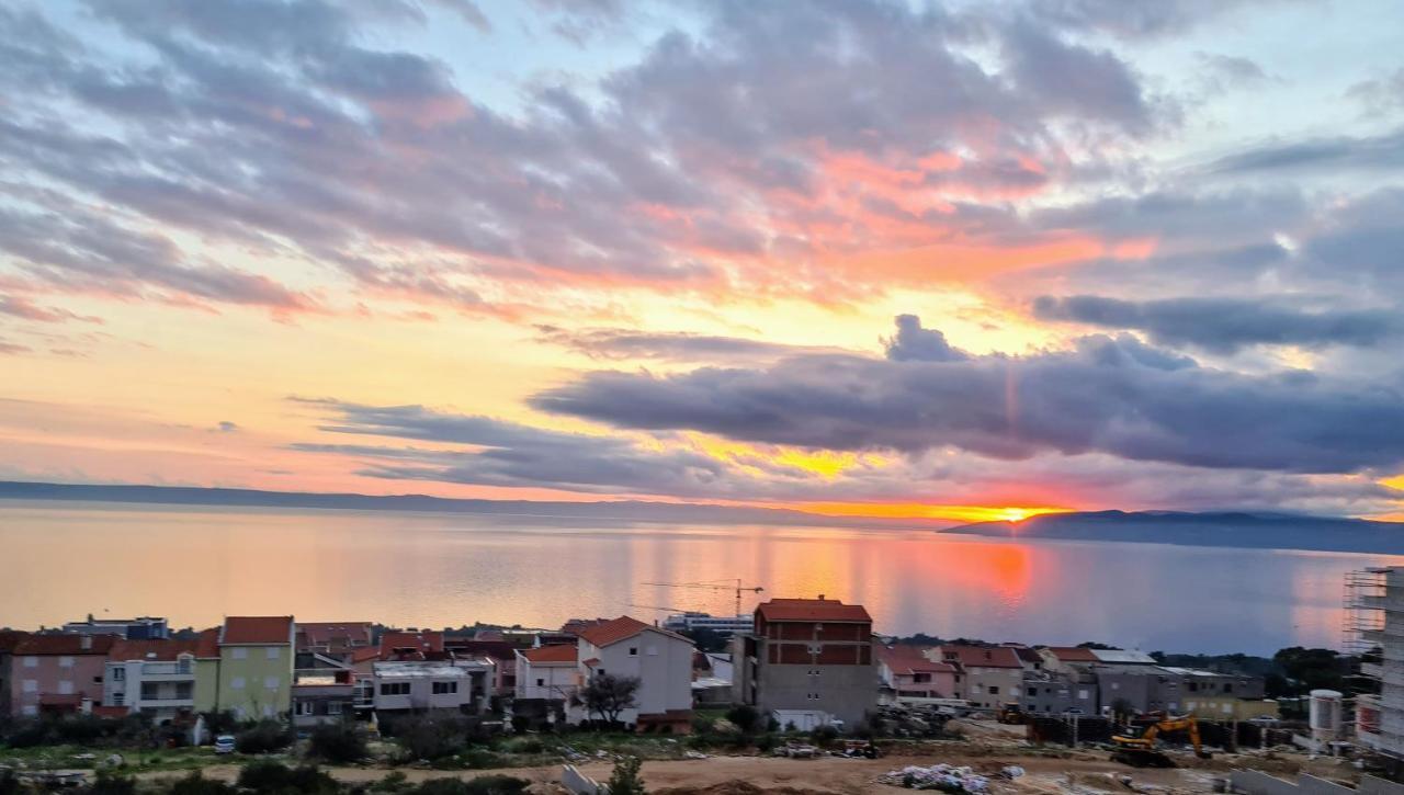 Apartment Ivona With Beautiful Seaview Makarska Esterno foto