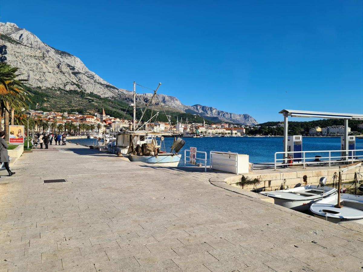 Apartment Ivona With Beautiful Seaview Makarska Esterno foto