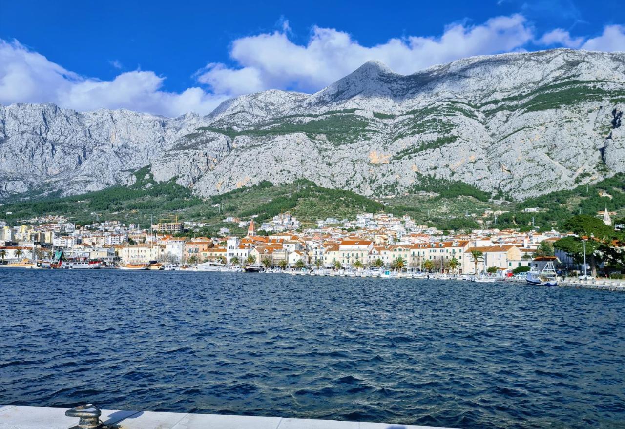 Apartment Ivona With Beautiful Seaview Makarska Esterno foto